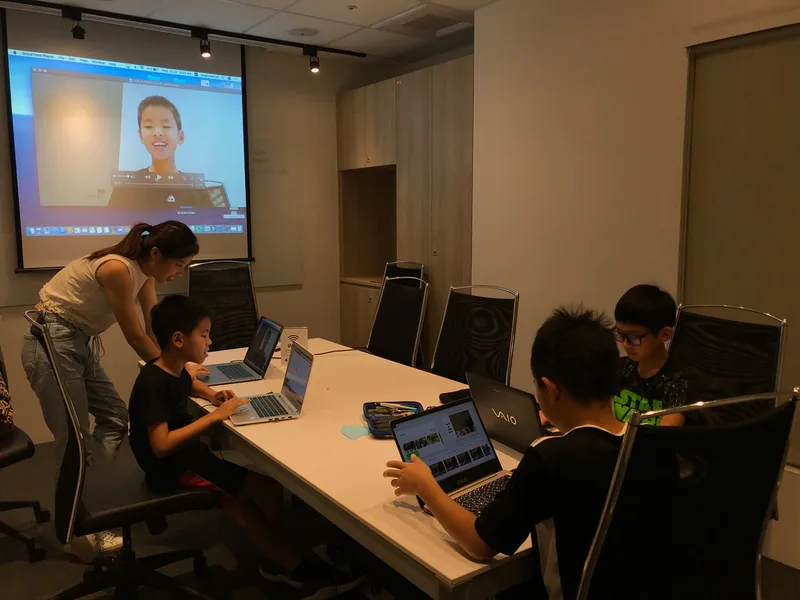 youtuber camp