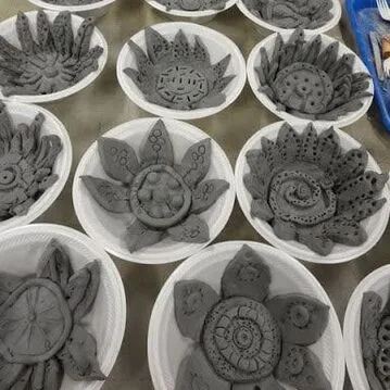 Clay Bowl Lighthouse Camps Art Winter camp for ages 6 to 12, from Jan. 22 to 26, 2024 萊特豪斯兒童營隊 全英語藝術冬令營 適合6-12歲 2024年1月22日~1月26日