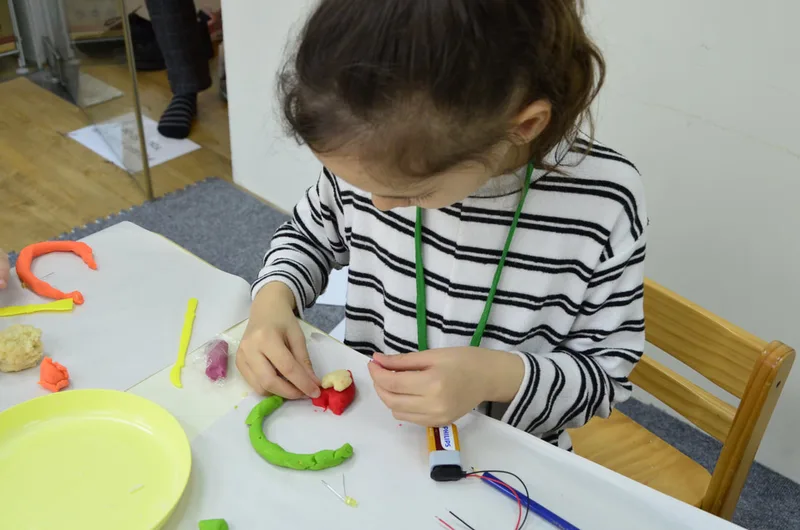 Squishy Dough Circuits