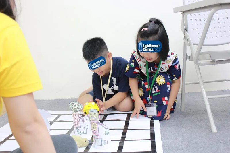 Junior Tech 1: introductory coding class for age 5-7, including Beebot, Scratch Jr., and Little Bits 給5-7歲幼童兒童的入門程式設計課程 